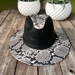 H05 HAT Fedora/ Explorer  Style in Faux Snakeskin Leather